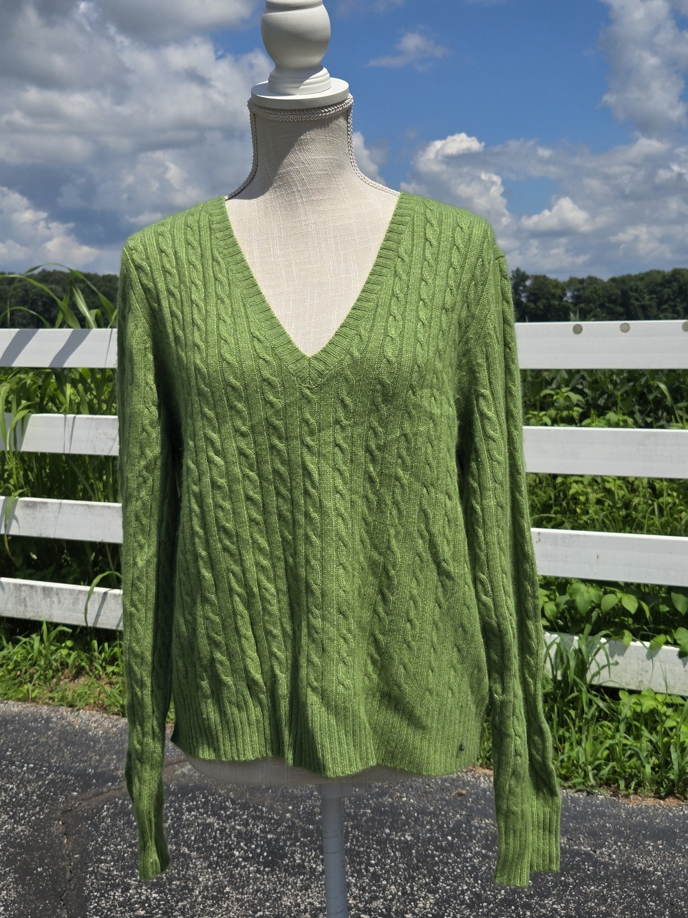 The Limited Green Cable-Knit V-Neck Sweater